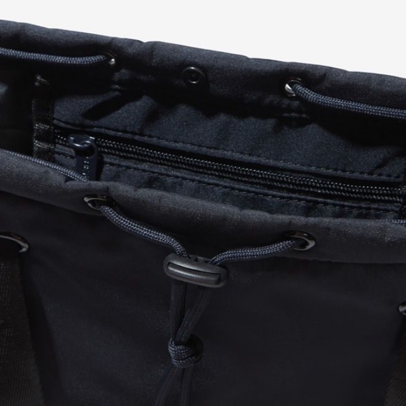 NWT Beyond Yoga convertible gym bag - Picture 4 of 7